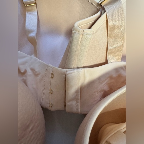 SET of 2 Third Love Classic T-Shirt Bra Soft Pink Size 42D EUC - Picture 7 of 7